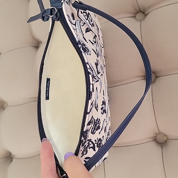 Vera Bradley Leather Woman's Convertible Wristlet In perennially cream - Picture 4 of 4